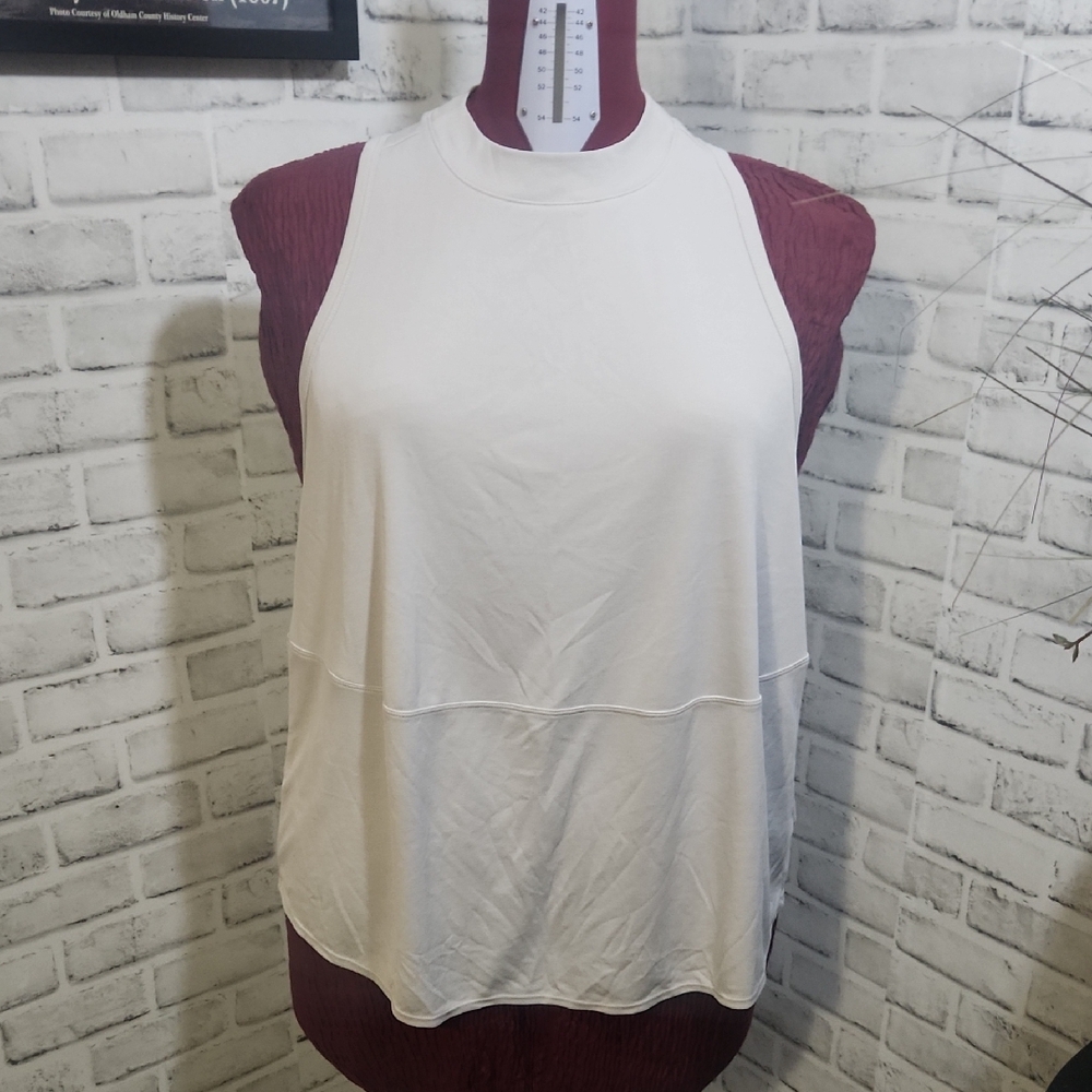 FLX Cream Women's Sleeveless Crewneck Tank Top